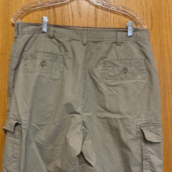 Roundtree & Yorke Men’s Cargo pants size 34/32. Excellent condition - Picture 4 of 6